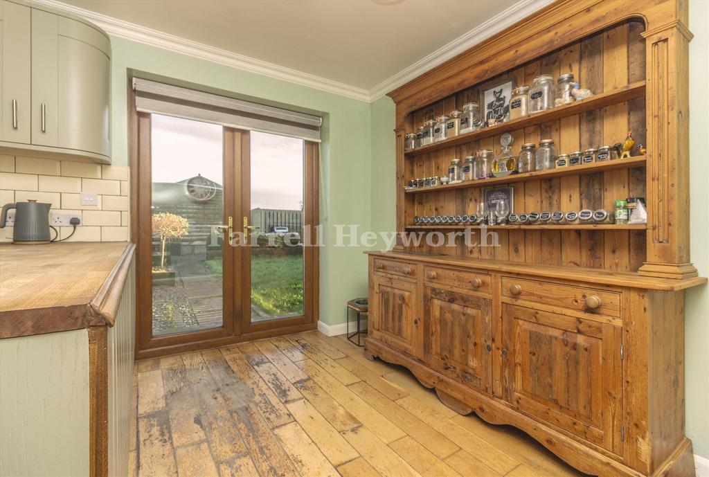 Kitchen b