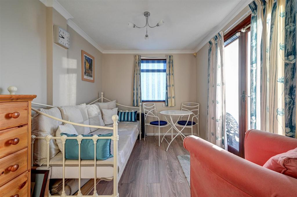 Annexe Sitting Room.jpg