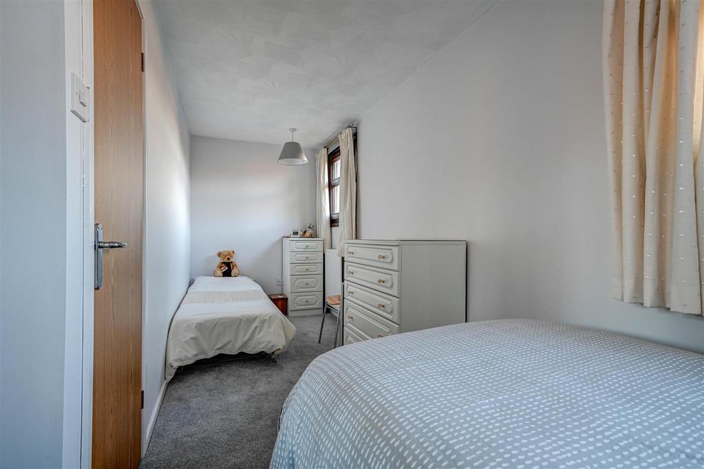 Bedroom 3 (2).jpg