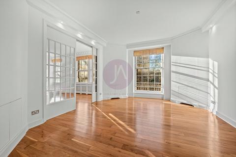 4 bedroom apartment for sale, Abbey Lodge, Park Road, London, NW8