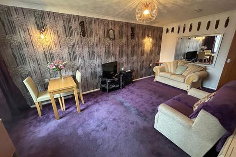 2 bedroom flat for sale, Aylesdene Court, Osborne Road, CV5