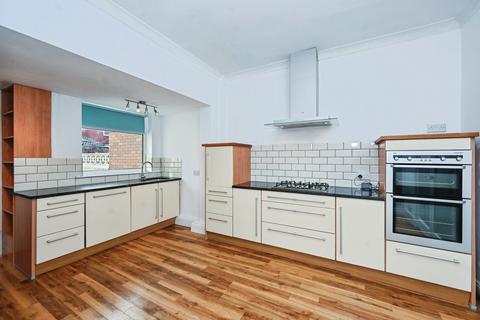 undefined, Columbia Road, Merseyside L34