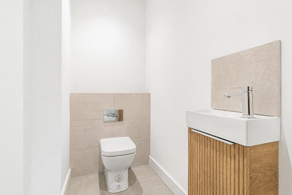 Edited bathroom.png