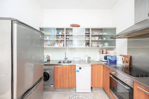 1 bedroom flat to rent, Priory Road, South Hampstead, London, NW6