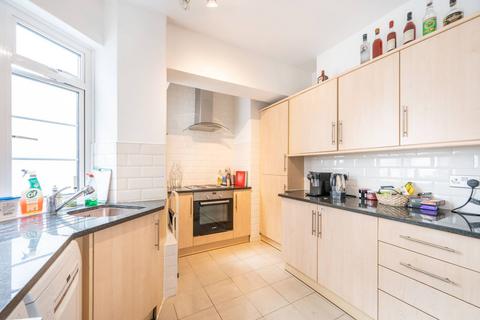 2 bedroom flat to rent, High Street Kensington, High Street Kensington, London, W8