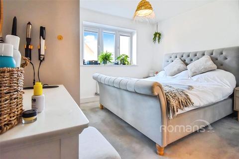 3 bedroom semi-detached house to rent, Lake Mews, Mytchett, Camberley, GU16