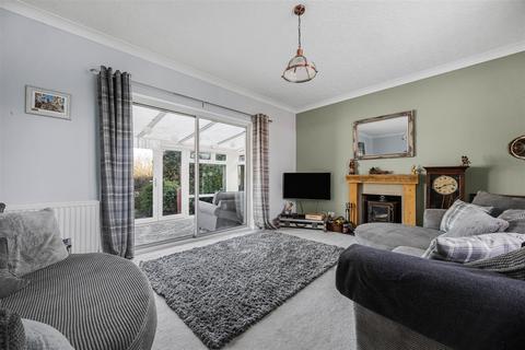 undefined, Oatlands Road, Shinfield, Reading