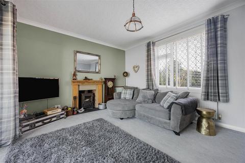 undefined, Oatlands Road, Shinfield, Reading