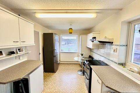 2 bedroom bungalow for sale, Lamb Close, Newport Pagnell