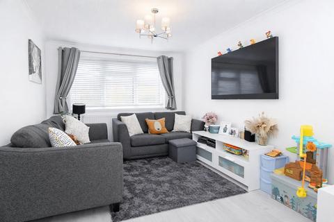 2 bedroom end of terrace house for sale, Twickenham Close, Croydon CR0