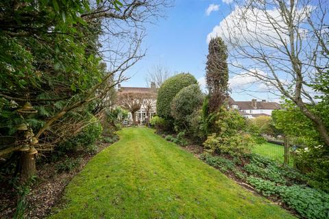 undefined, Vivian Gardens, Watford