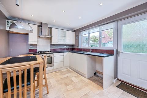 3 bedroom detached house for sale, Kiln Close, Calvert, BUCKINGHAM