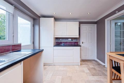 3 bedroom detached house for sale, Kiln Close, Calvert, BUCKINGHAM
