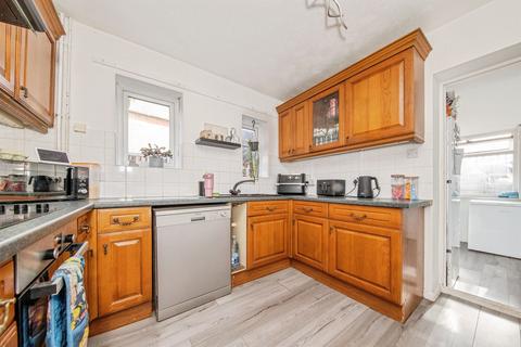 3 bedroom semi-detached house for sale, Hilton Road, Ipswich