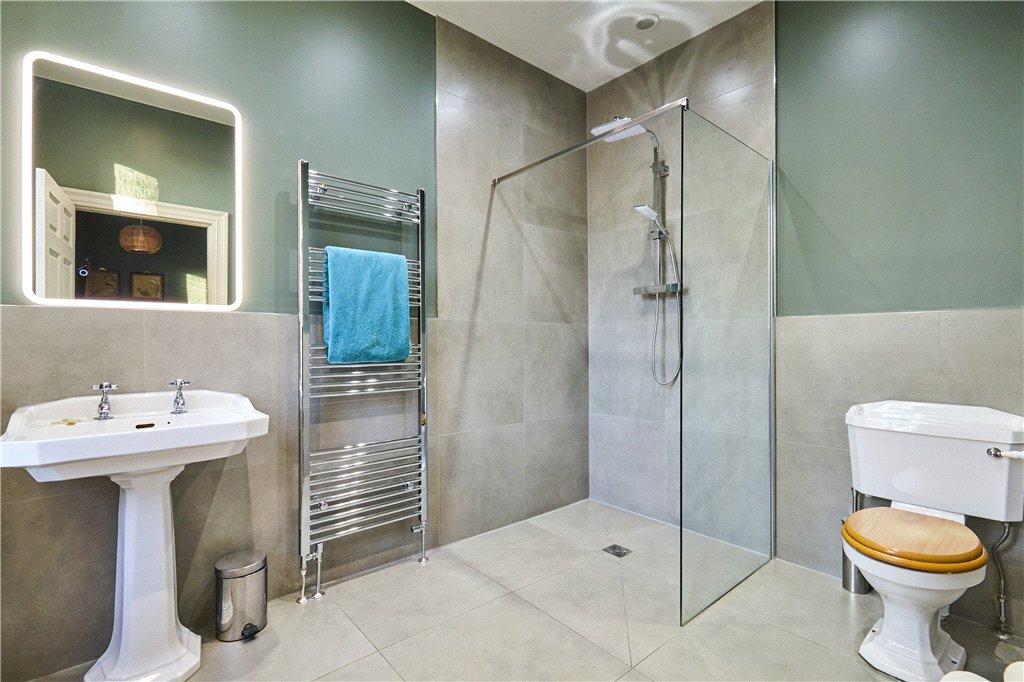 Ensuite Shower Room