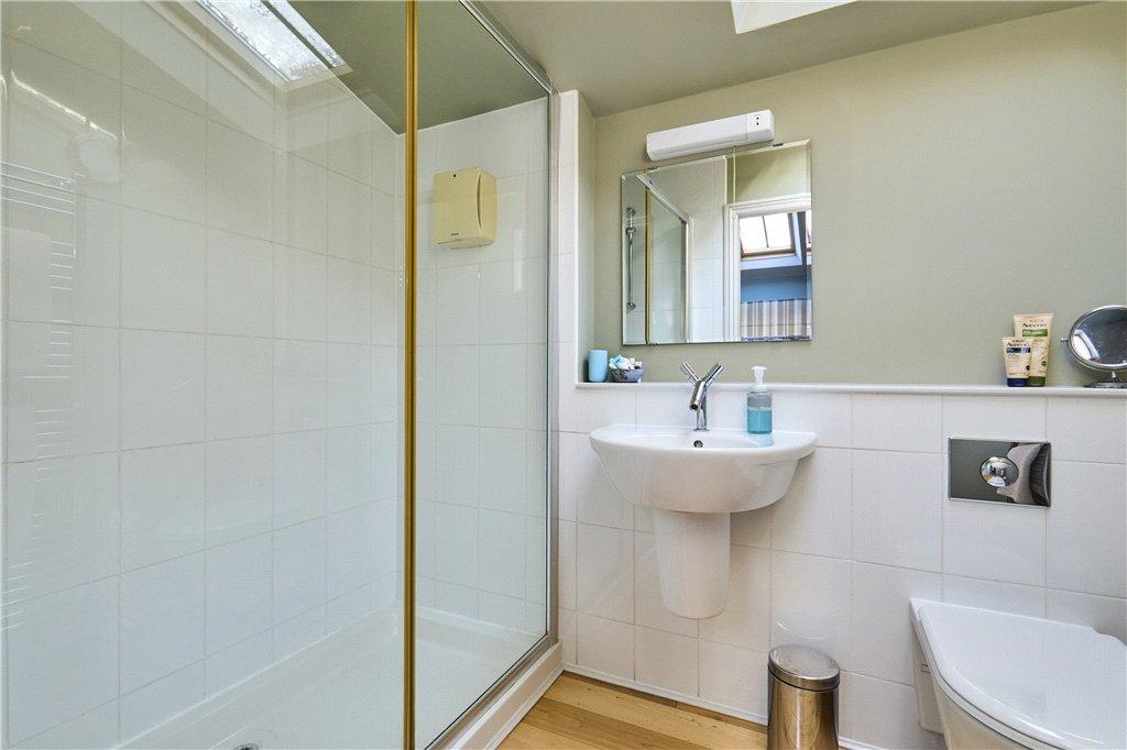 Annexe Shower Room