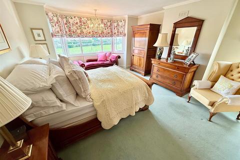 4 bedroom detached house for sale, Marine Crescent, Great Yarmouth