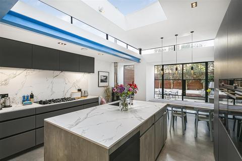 undefined, Windsor Road, Kingston Upon Thames KT2