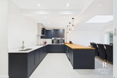3 bedroom semi-detached house for sale, Court Drive, Croydon, CR0