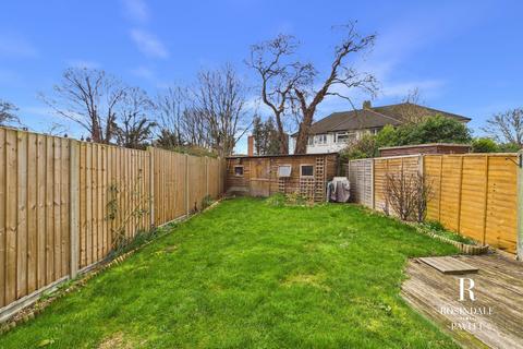 2 bedroom ground floor flat for sale, Spring Gardens, Wallington, SM6