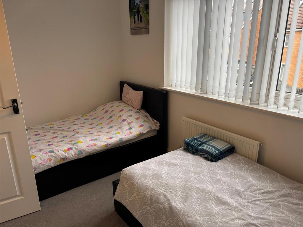 Bedroom 2.jpg