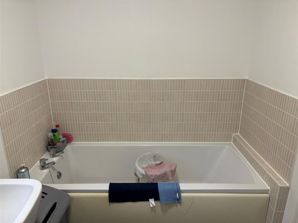 Bathroom.jpg