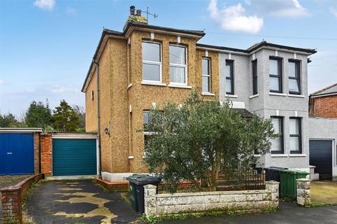 2 bedroom house for sale, Barrack Road, Bexhill-On-Sea