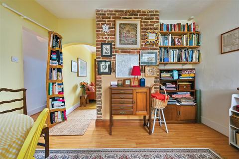 2 bedroom house for sale, Barrack Road, Bexhill-On-Sea