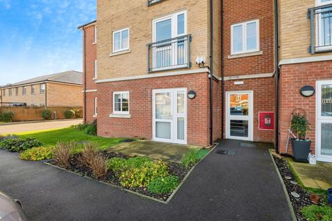 2 bedroom retirement property for sale, Hampton Close, Southampton