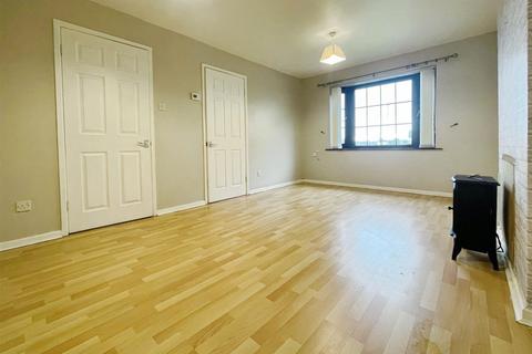 undefined, Tay Court, Bradford BD2