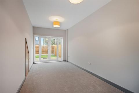 2 bedroom detached house for sale, Chesterfield Road, Holmewood