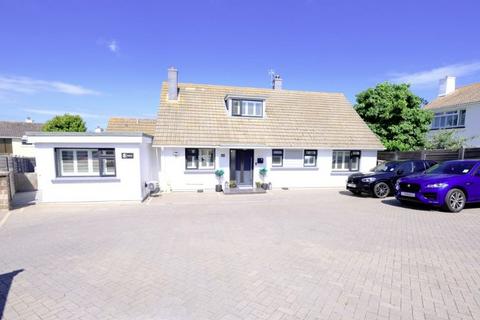 4 bedroom detached bungalow for sale, 8 Hautmont Estate, St. Helier JE2