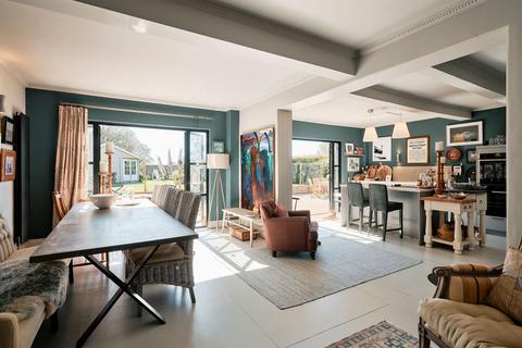 3 bedroom detached house for sale, La Rue Guerdain, Jersey JE3