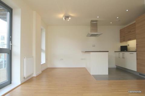 3 bedroom apartment to rent, Heath Place, London