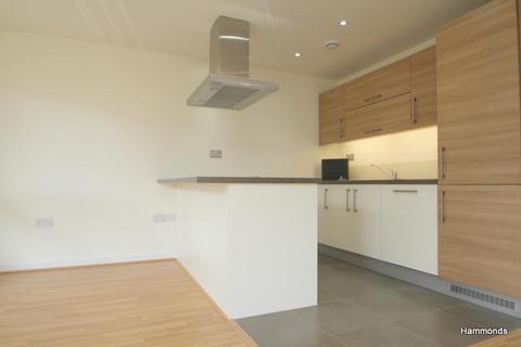3 bedroom apartment to rent, Heath Place, London