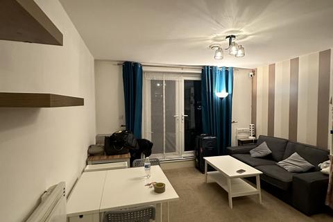 2 bedroom apartment to rent, Phoebe Street, Salford M5