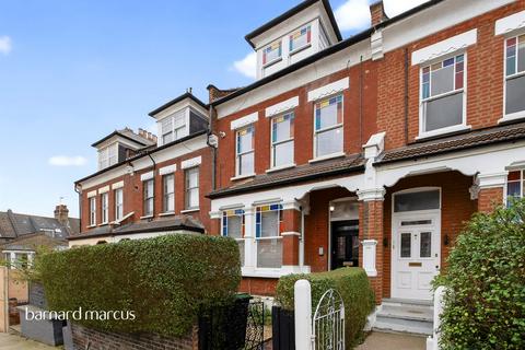 2 bedroom ground floor flat for sale - Glebe Road, London