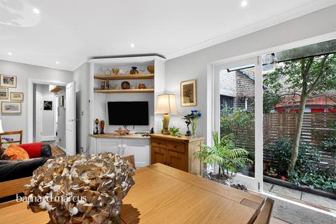 undefined, Glebe Road, London