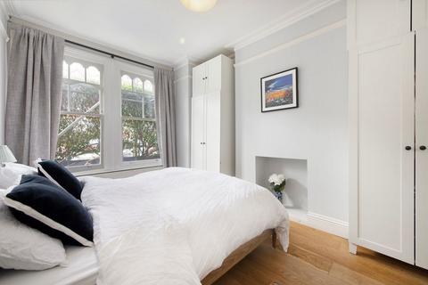 2 bedroom flat for sale, Parfrey Street, London W6