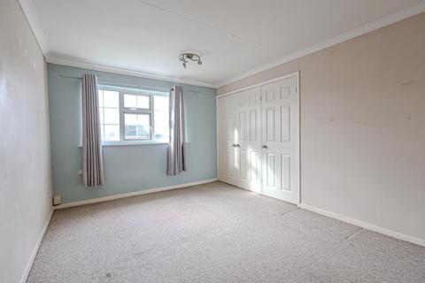 2 bedroom townhouse for sale, Gleneagles Drive, Arnold, Nottingham