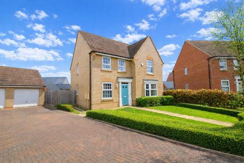 4 bedroom detached house for sale, Lamport Crescent, Milton Keynes MK10