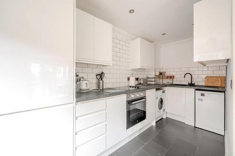 undefined, Bagshot,  Surrey,  GU19