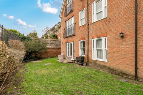 undefined, Bagshot,  Surrey,  GU19