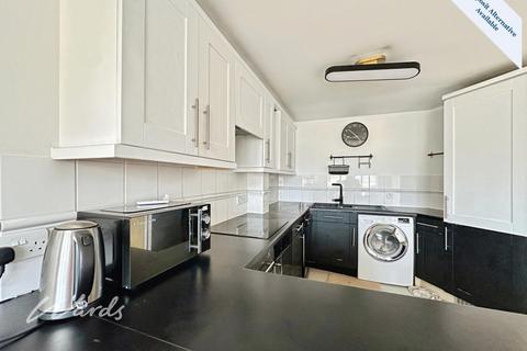 2 bedroom apartment to rent, St. Peter Street Maidstone ME16
