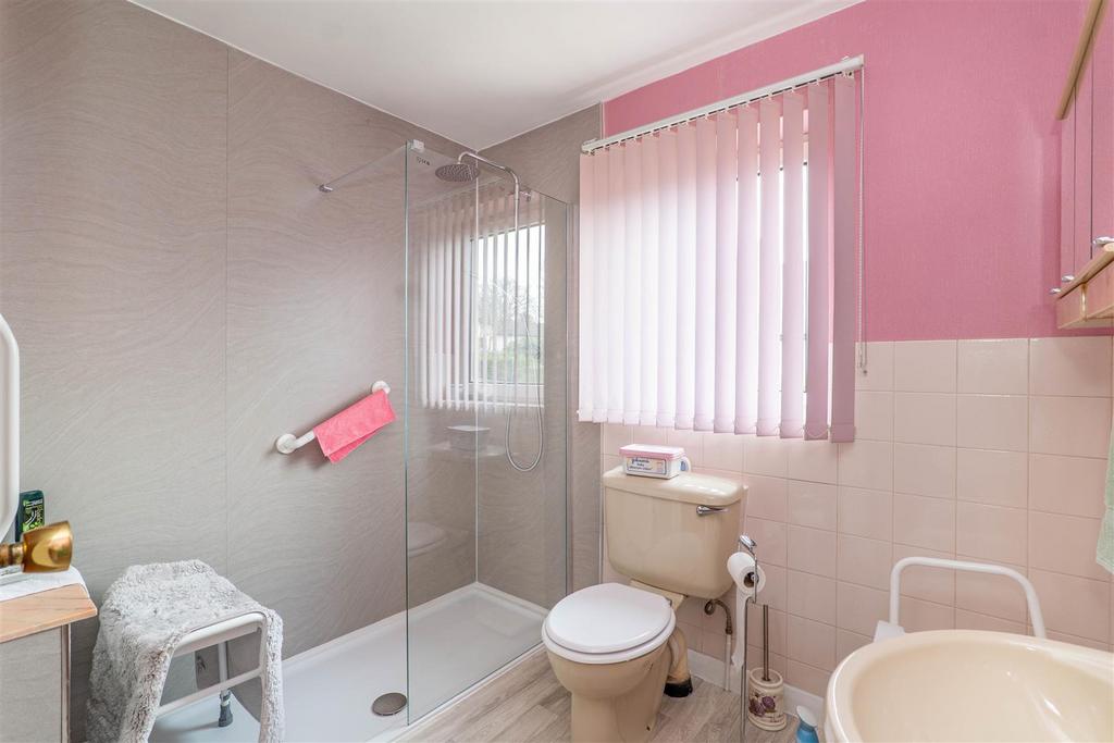 Master Bedroom Ensuite