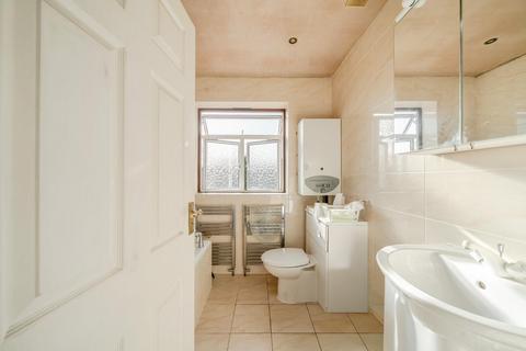 4 bedroom semi-detached house for sale, Merrion Avenue, Stanmore HA7