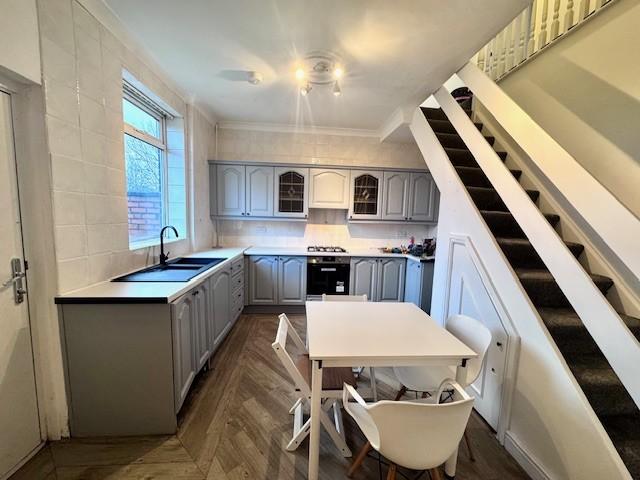 Kitchen.1