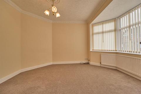 3 bedroom terraced house to rent, Burleigh Road, Hinckley