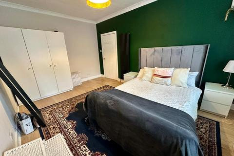 undefined, Stonelaw Road, Glasgow, G73