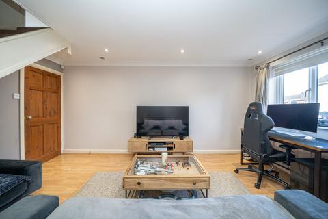 undefined, Summer Street, Slip End, LU1